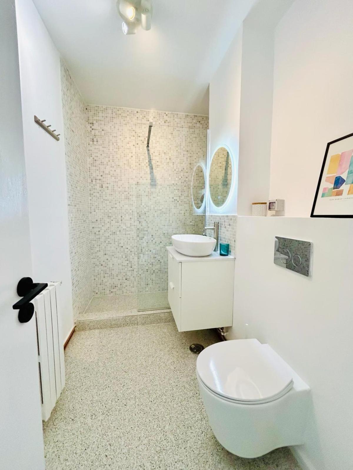 Urban Parkside Retreat Cozy 2-Bed Ap By Metro Apartment Букурещ Екстериор снимка