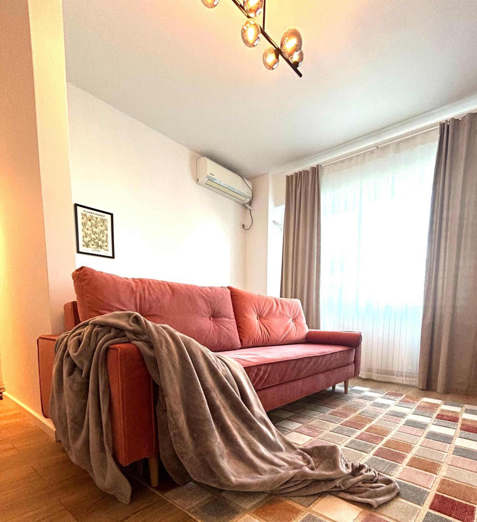 Urban Parkside Retreat Cozy 2-Bed Ap By Metro Apartment Букурещ Екстериор снимка